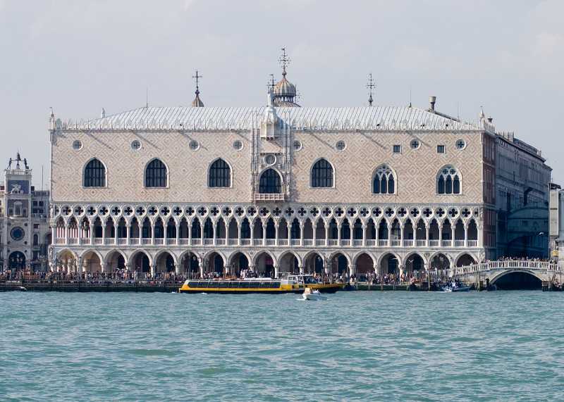 Дворец дожей в Венеции - памятное…